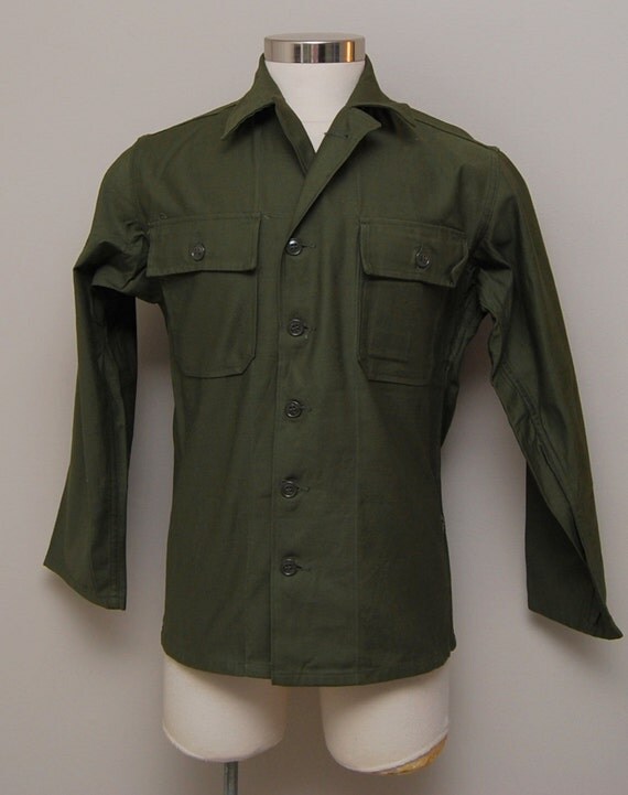 Vintage 1960s Army green button up work shirt/ Vintage by LivedIn