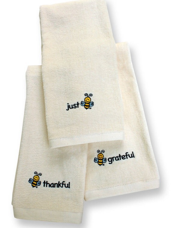 Set of 3 hand towels embroidered 'bee grateful' by beeXpression