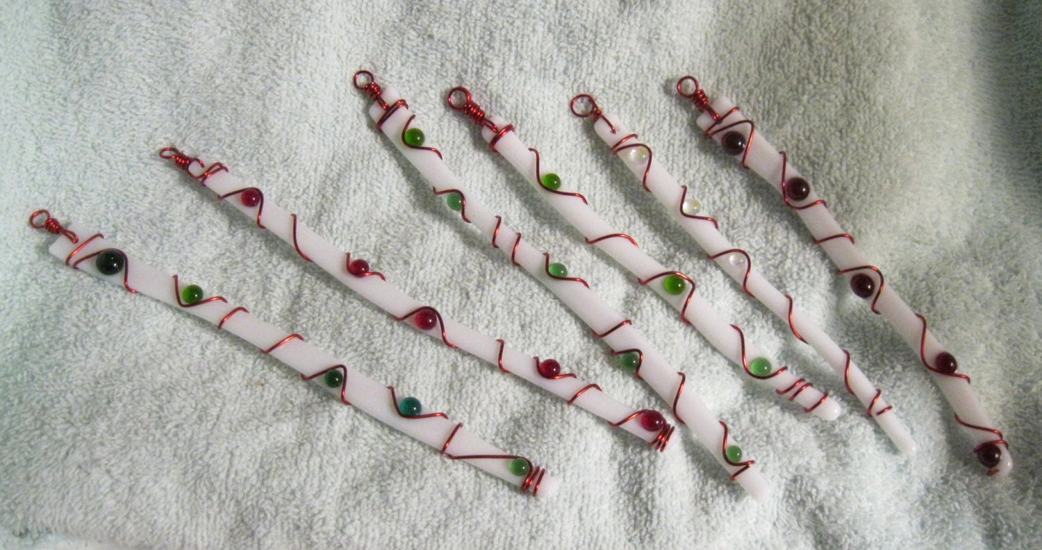 Fused Glass Icicles - Set of 6 - wrapped in Red Wire - Christmas Tree Decoration (IC027)