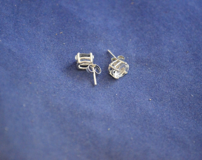 White Topaz Studs, 7x5mm Oval, Natural, Set in Sterling Silver E681