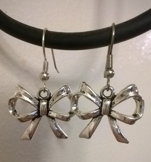 anthropologie bow earrings