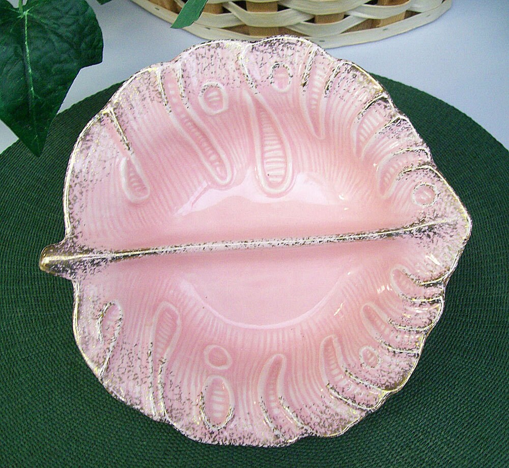 Vintage 1960’s USA Pottery Leaf Shaped Divided Serving Bowl Pink