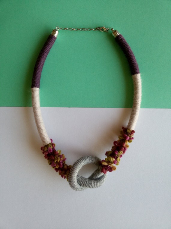MALIBU. Yarn necklace. Knot necklace. Wrapped by MerakibyStevie