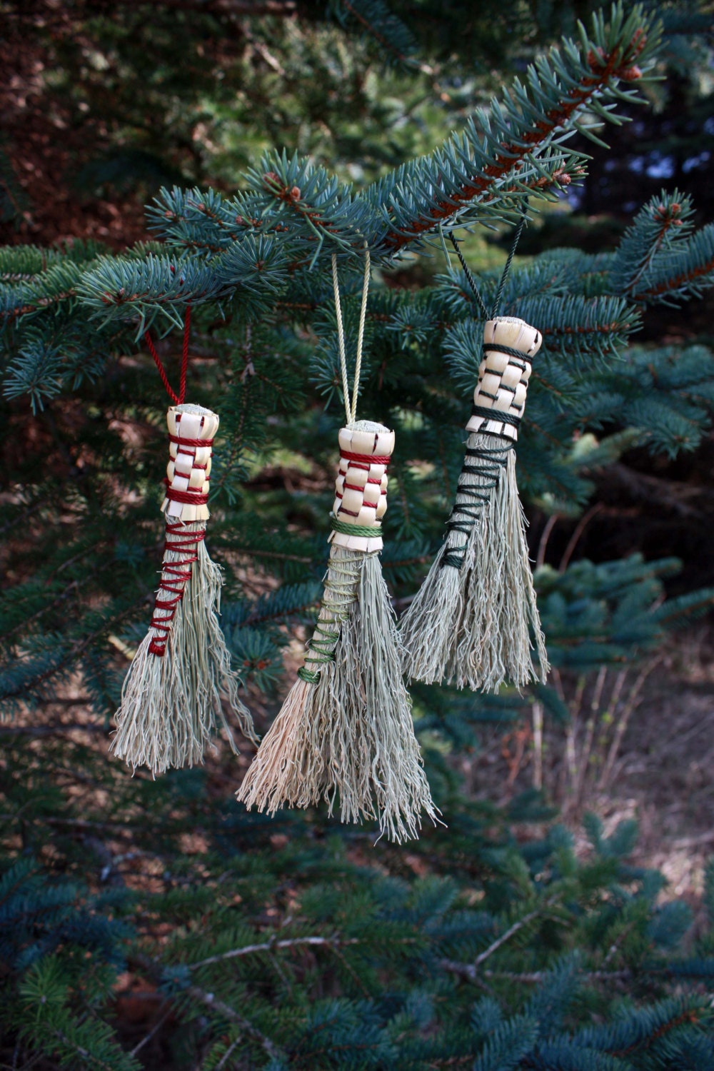 Download Traditional Broom Ornament