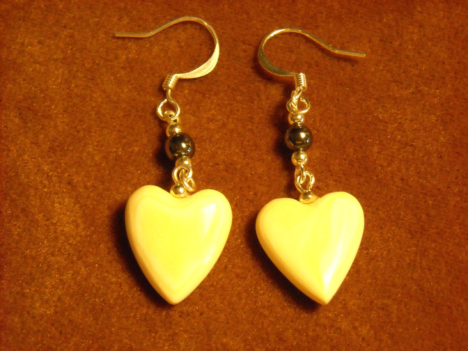 Prison Inmate Handmade Jewelry Heart Earrings Fossil by Darkmood