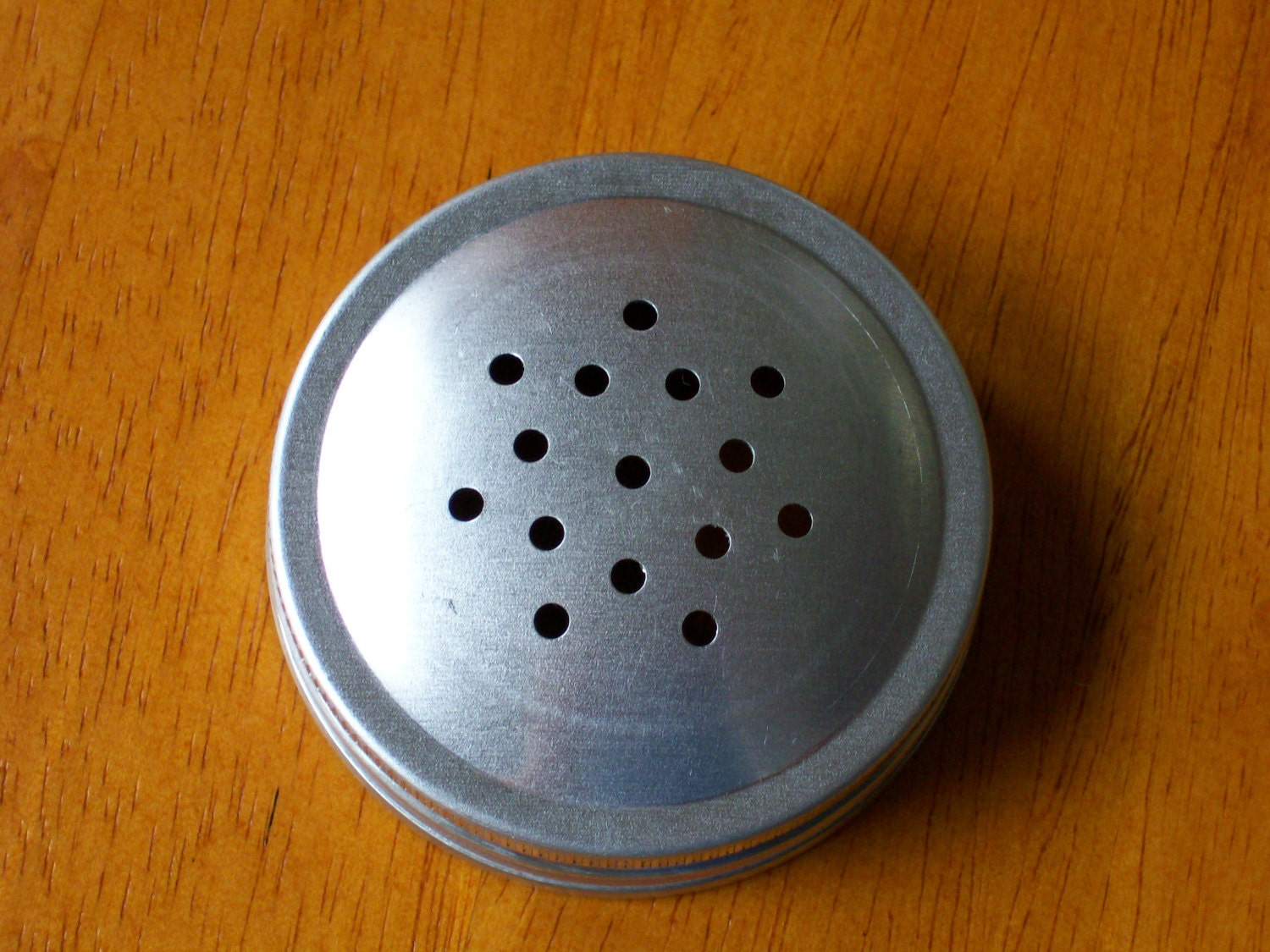Replacement 2 1/32 Knurled Shaker lid