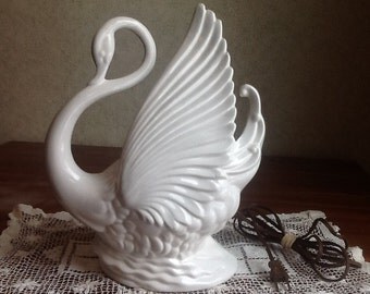 Beautiful Swan T.V. Lamp, vintage