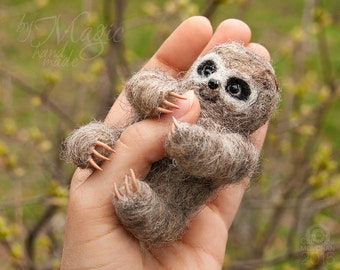 Felted sloth, cute sloth, needle felt animals, sloth gifts, small soft sculpture, wool felt sloth, tiny animal, sloth toy