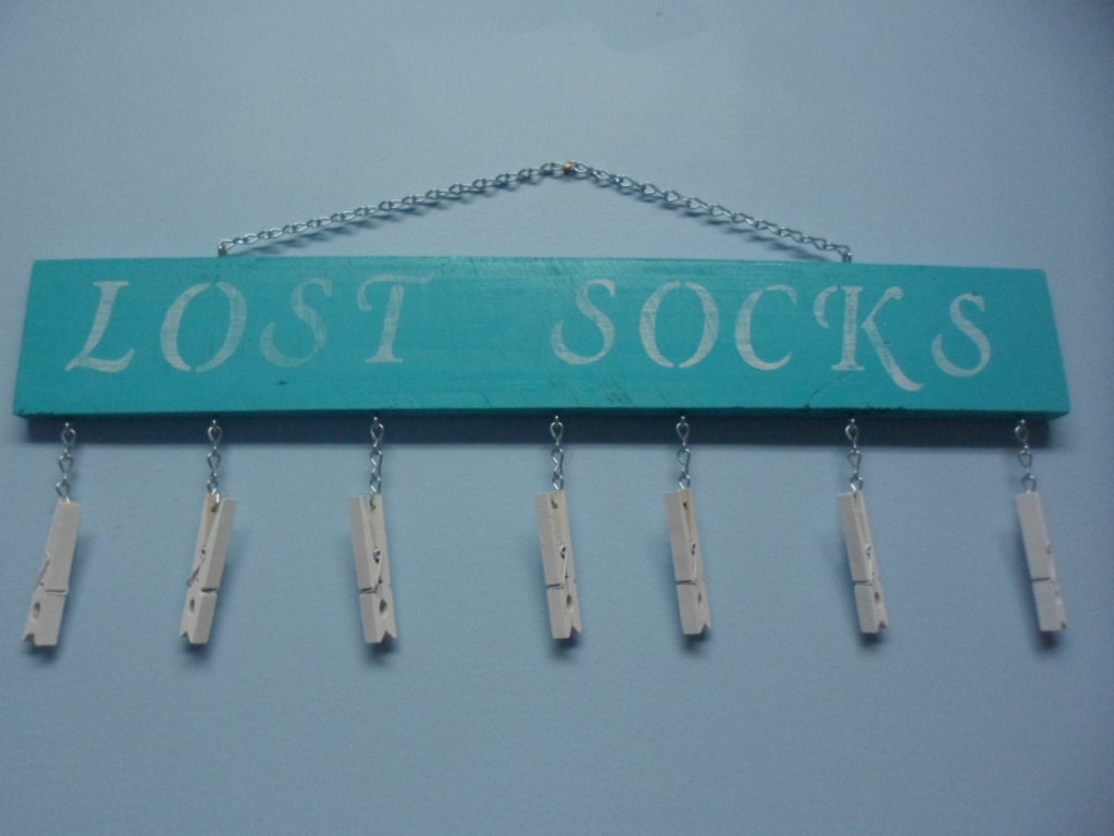 lost-socks-sign-laundry-room-home-decor-by-ourtwistedcreations