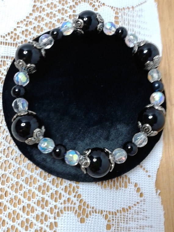 Black Beaded Bracelet by on Etsy