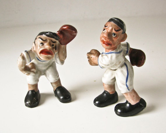 miniature baseball player figurines