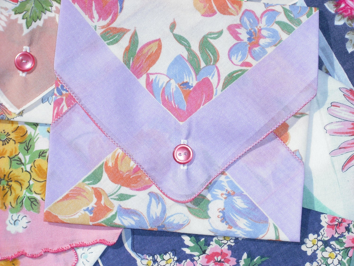 Vintage Handkerchief Bag / Small Cosmetic Bag / Keepsake Bag