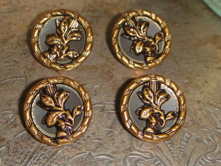 Antique Buttons Victorian Metal Picture Button 1800's