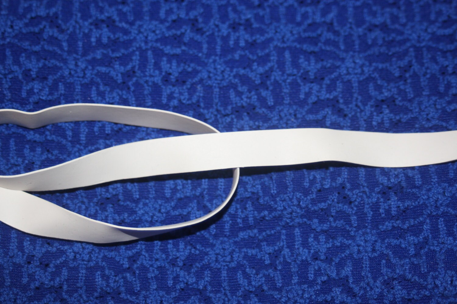 5 yards white 1/2" rubber sewing bathing swim suit bikini sewing