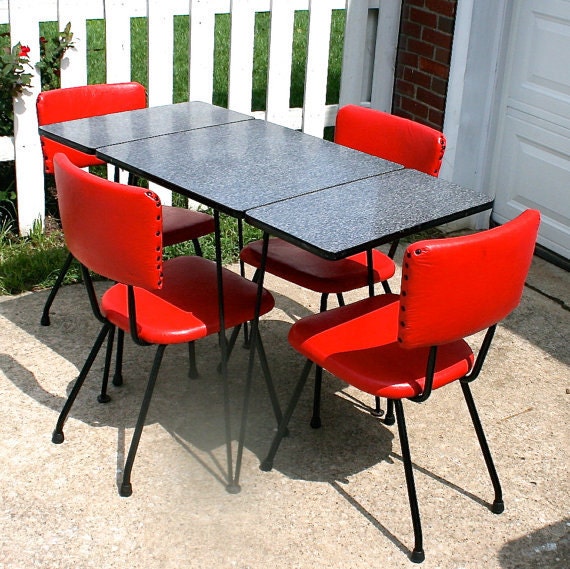 Mid Century 1953 Set Retro Vintage 4 Red Vinyl Chairs Black