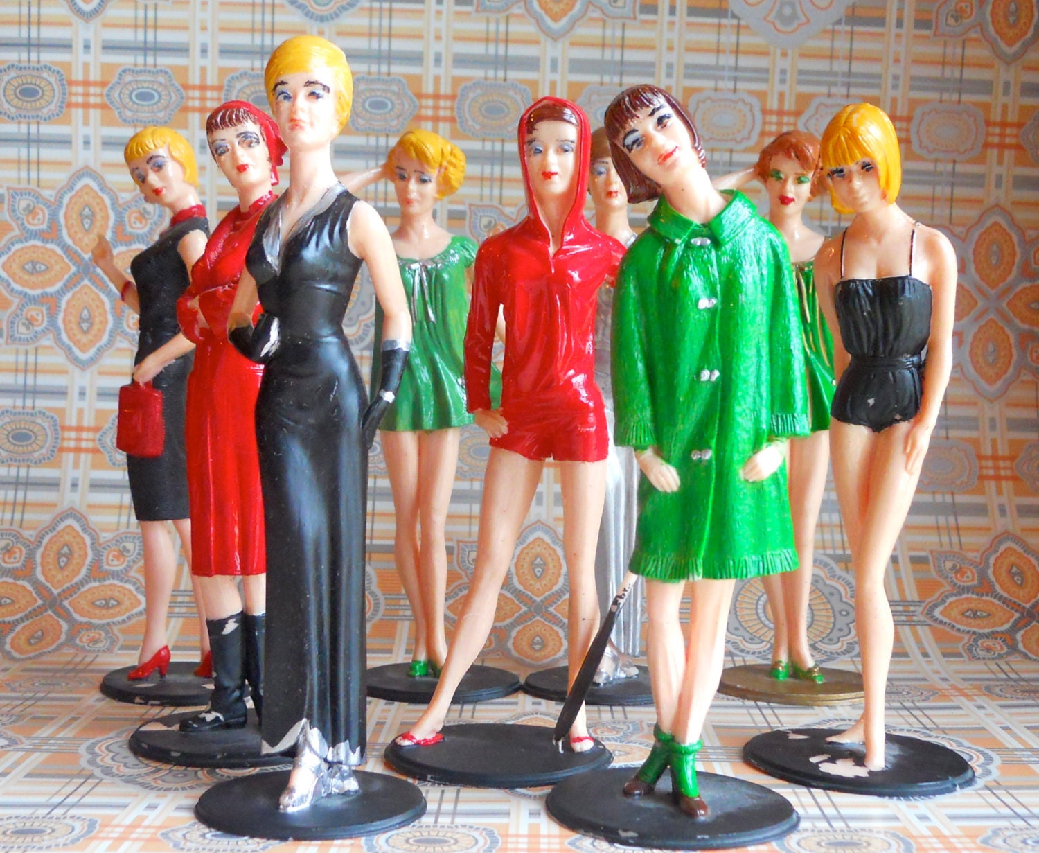 9 Louis Marx Doll Figurines Campus Cuties