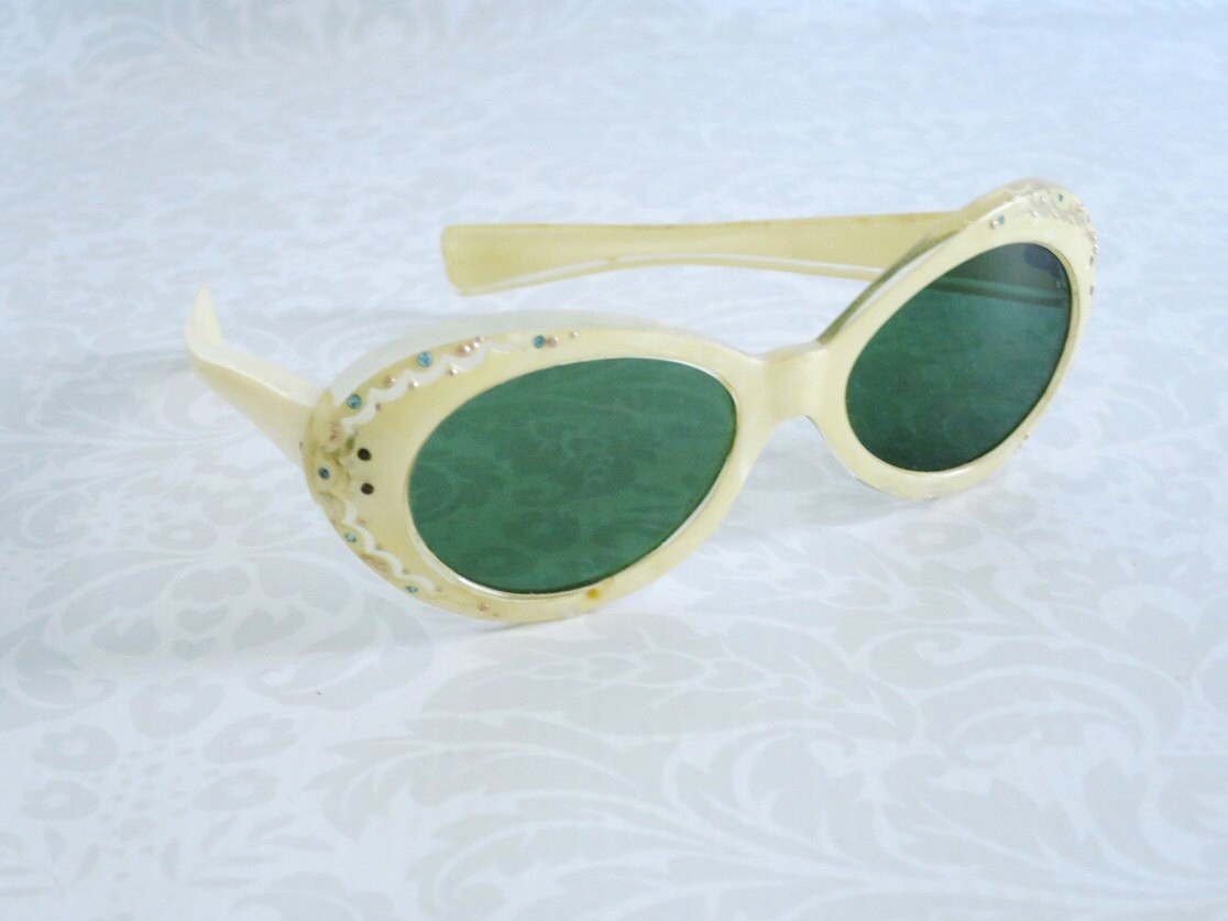 50s Bakelite Sunglasses Cream Marbled Bakelite w Jeweled Frame – Vintage Eyeware Sunglasses