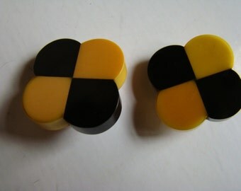 Yellow and black Bakelite 1930' four leaf-clover earrings