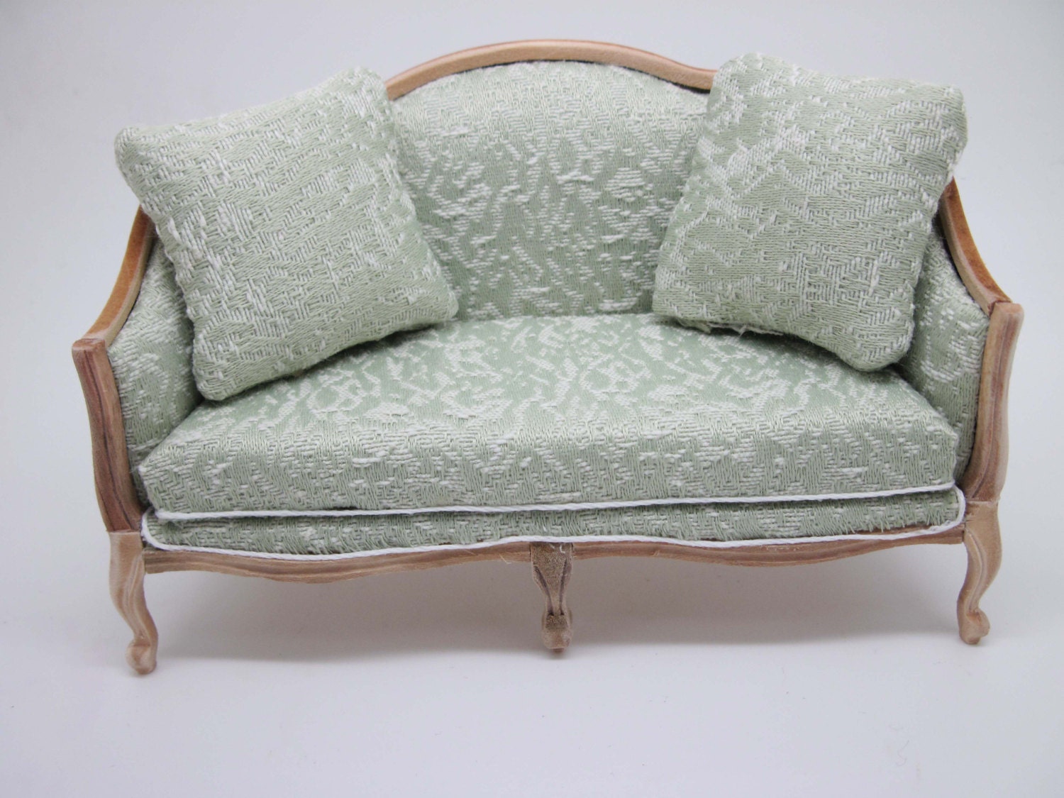 dollhouse victorian sofa