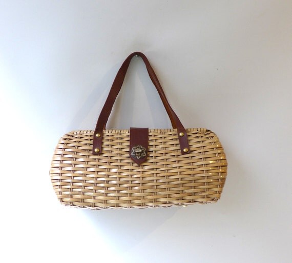 Vintage 1970s woven natural cane straw wicker handbag tan