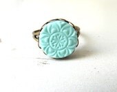 Mint adjustable ring , Small statement ring , colorful cocktail ring , Gift for her, FREE SHIPPING !