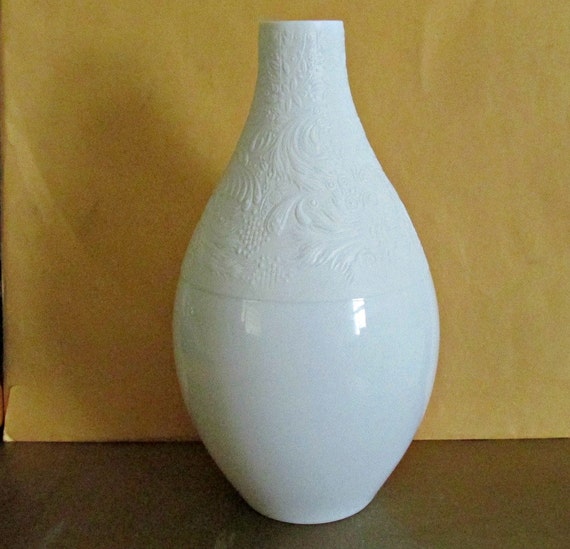 Tall Bjord Wiinblad Vase, Bas Relief Vase, Rosenthal Germany, Mozart's