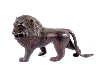 An Early Fine Continental Bronze Lion Sculpture, 18thC Figural Bronze Sculpture, Antique Chinoiserie Lion