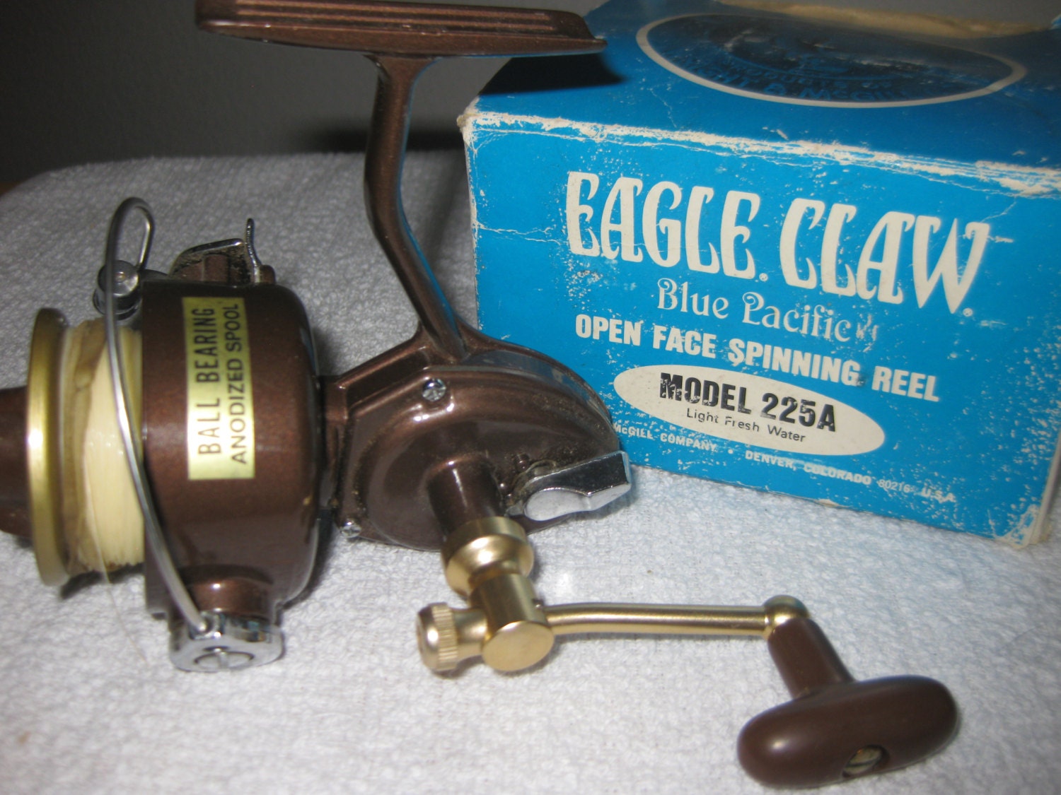 Vintage Eagle Claw Spinninig Reel Model 225A / by TomsCatchables
