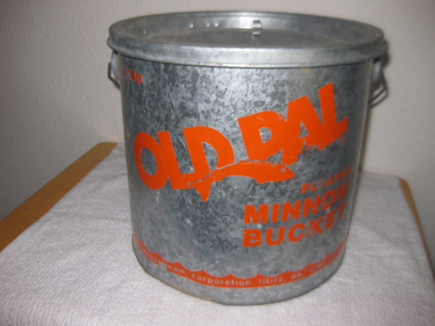 Bait Buckets - m