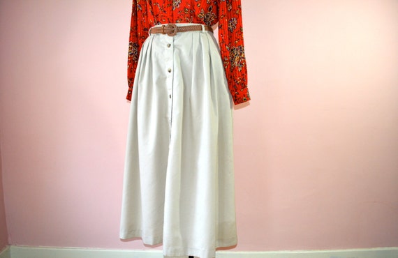 Preppy Khaki Full Skirt. A Line Button Front. L L Bean.