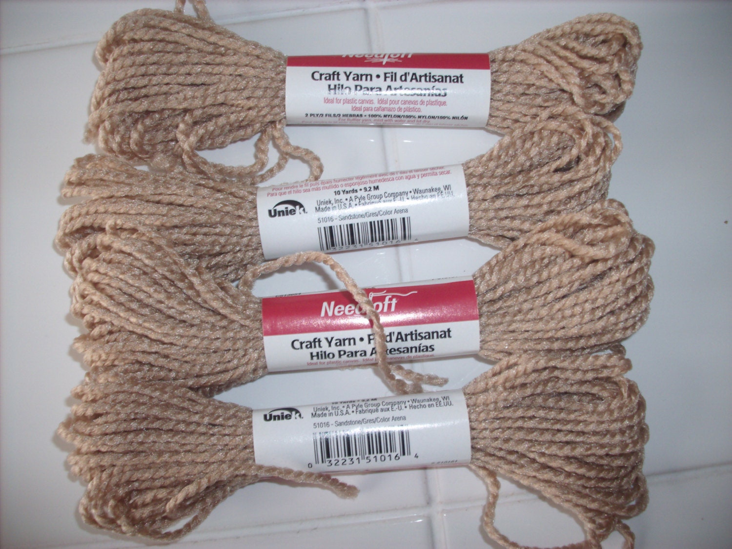 Needloft plastic canvas yarn by Unieksandstone item 51016