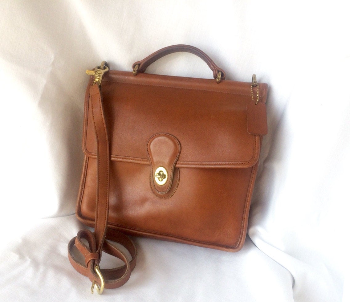Vintage COACH Willis Handbag in British Tan