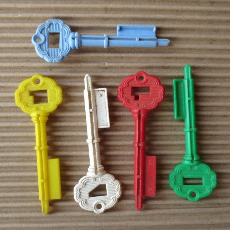 Keys to the World Plastic Toy Vintage Baby Toy