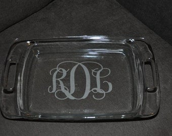 Personalized Etched Pyrex 9 x 13 Casserole Dish with Lid