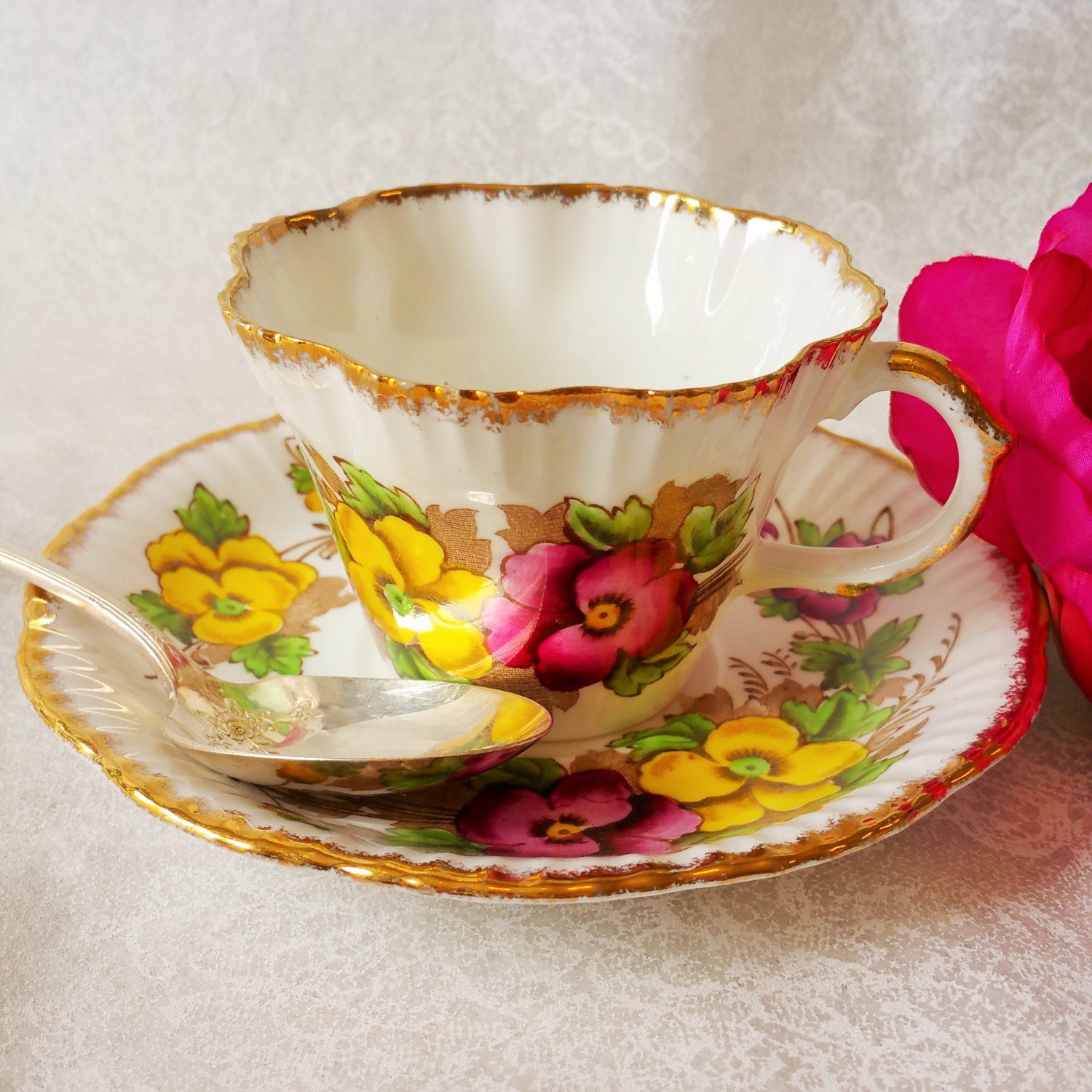 SALISBURY Vintage Bone China Vintage Tea Cup and Saucer