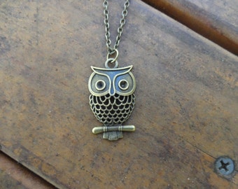 Antique Bronze Owl Necklace , Owl Jewelry , Bronze Pendant Necklace , Animal Necklace , Bird Jewelry , Girlfriend Necklace