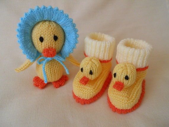 Hand Knitted baby booties baby shoes baby by littledazzler on Etsy