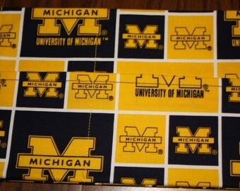 Items similar to University of Michigan Necklace, U of M Colors, Maize ...