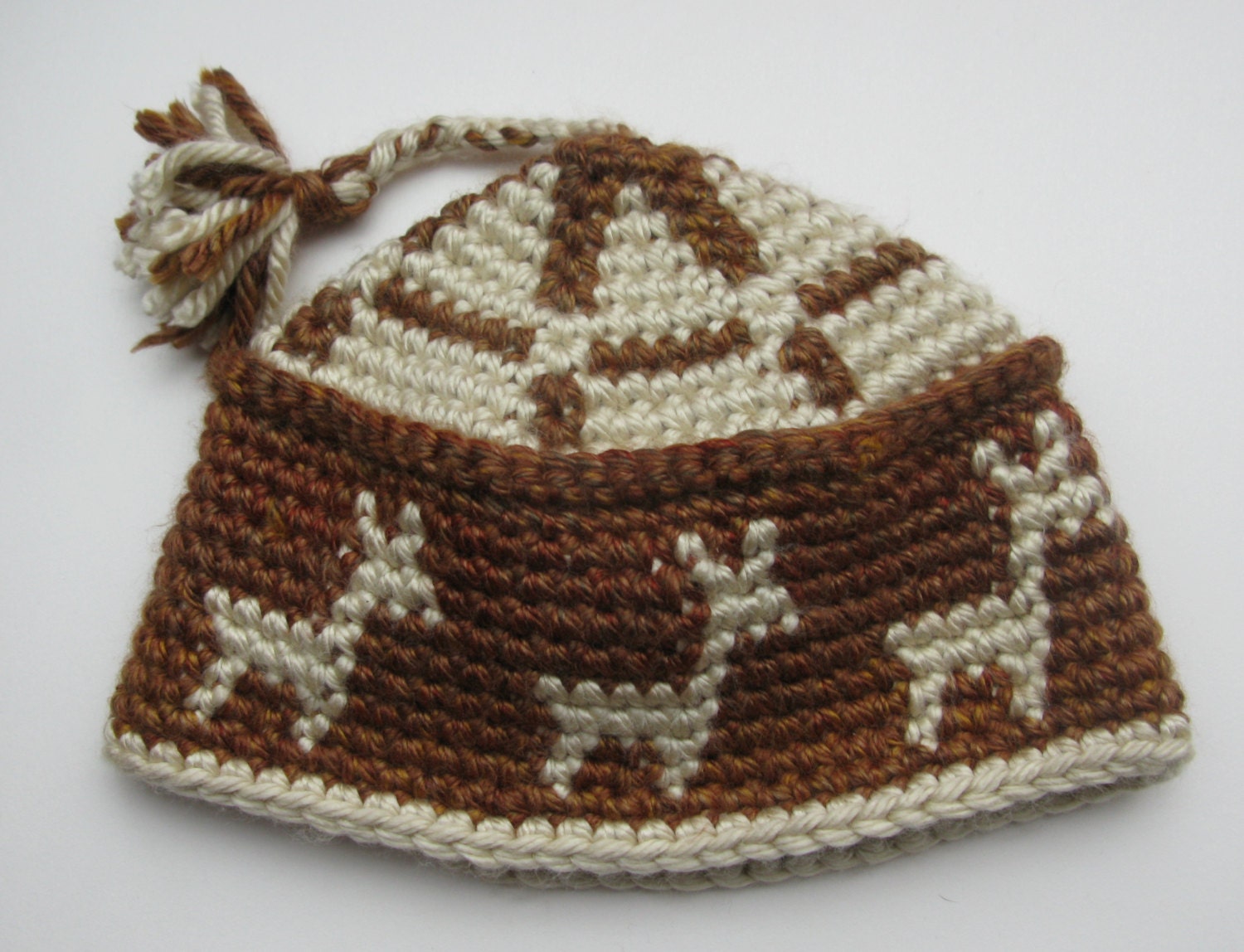 UNISEX Tapestry Crochet Hat Inspired by Inuit by WowwyGaZowwy