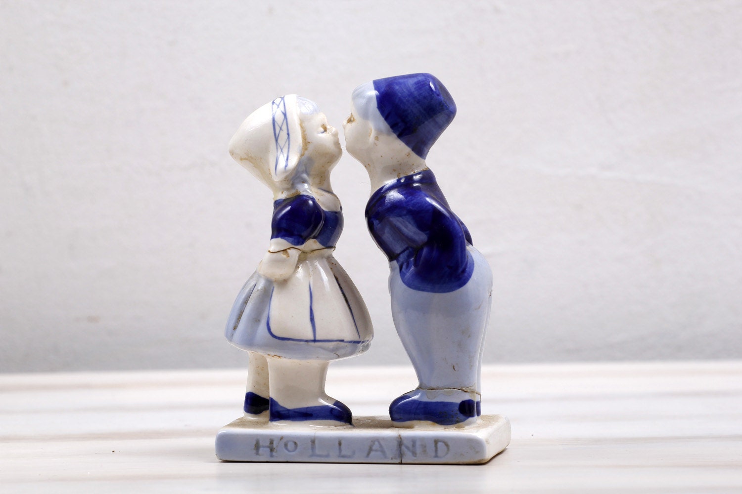 Rare Porcelain Figurine Holland Love Couple Decorative Figure