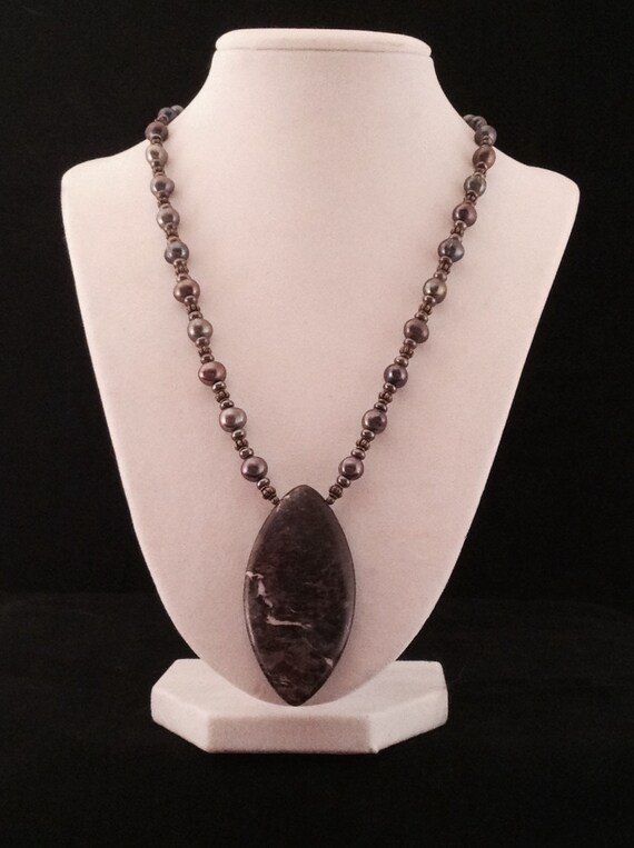 Stone With Pearl Work Necklace Set - 6255