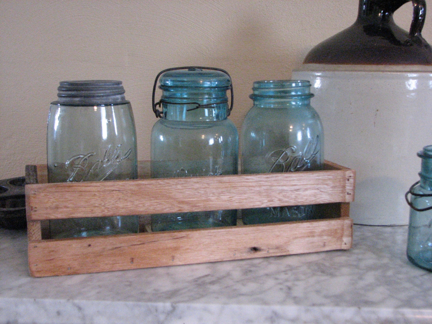 Rustic Mason Jar Crate
