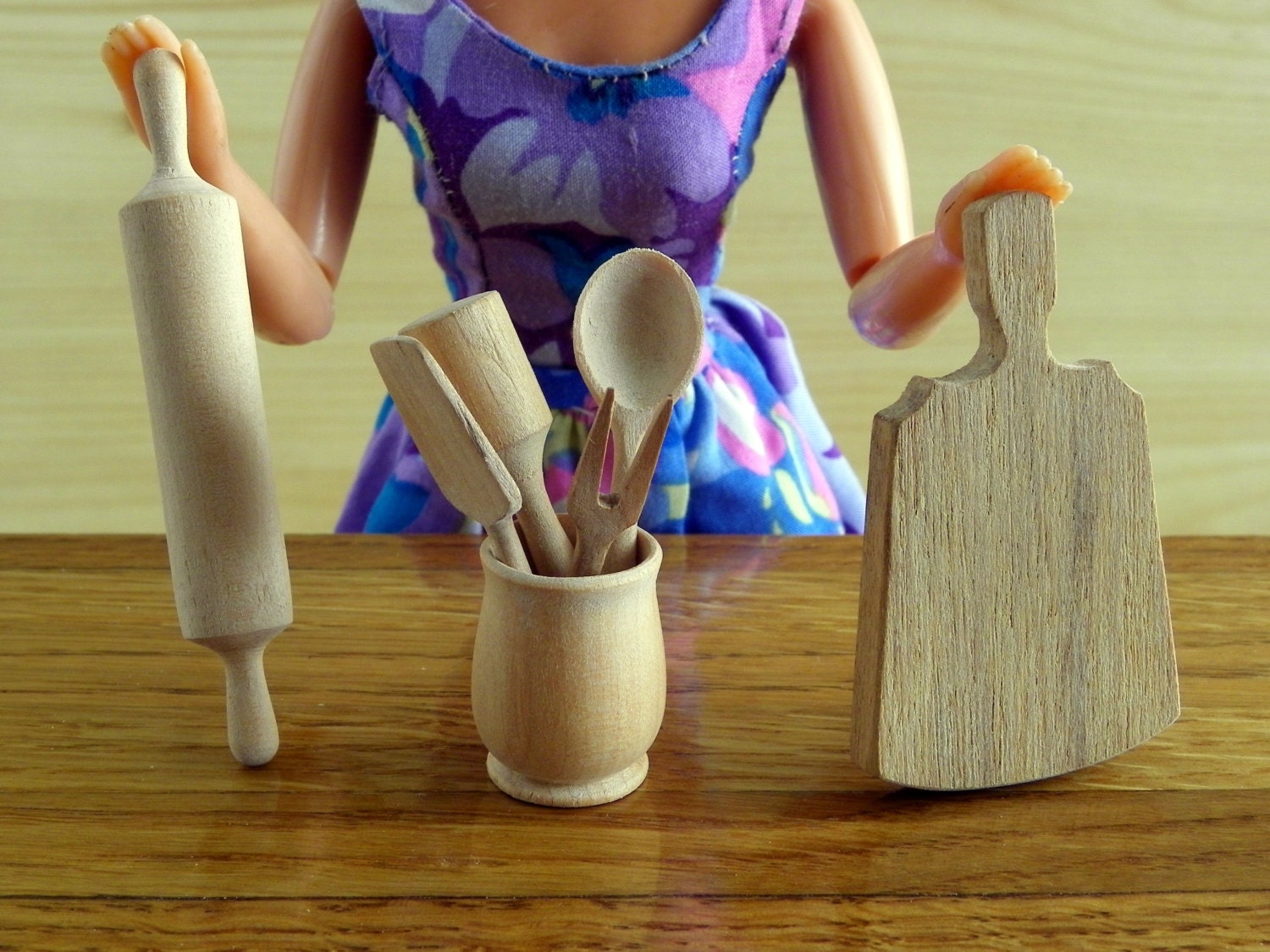 Lot of Barbie  Doll Kitchen  Accessories Wooden utensils in