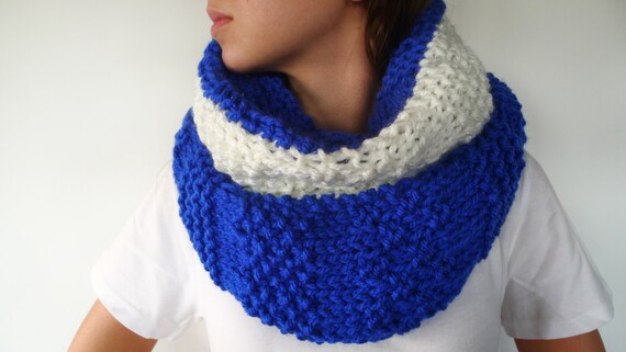Bufanda cuello azul. Cuellos de punto hechos a mano. Cuellos de lana originales.