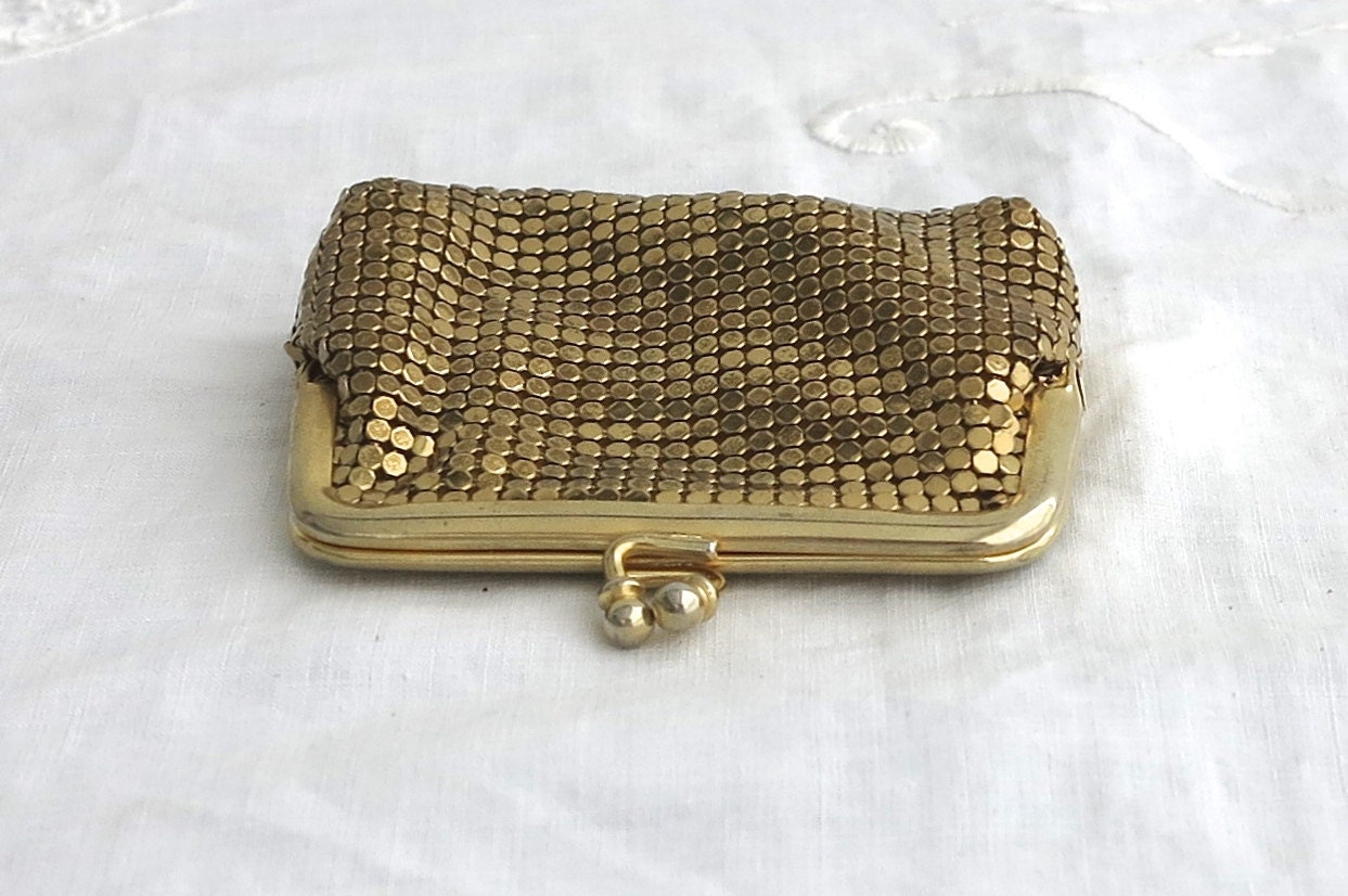 vintage metal mesh purse