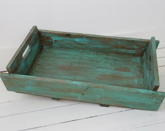 Wooden sering tray in turquoise brown rustic chic style