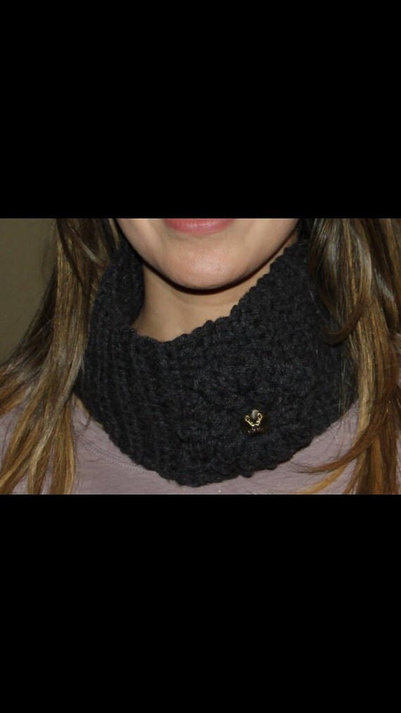 Ear warmer/Neck warmer by MerysLittleCreations on Etsy