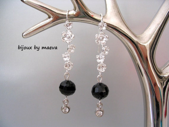 Bisutería Negro aretes colgantes de perlas negras y sostenedor de la flor