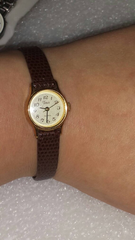 Timex quartz movement with leather band. by CatCowVintage on Etsy