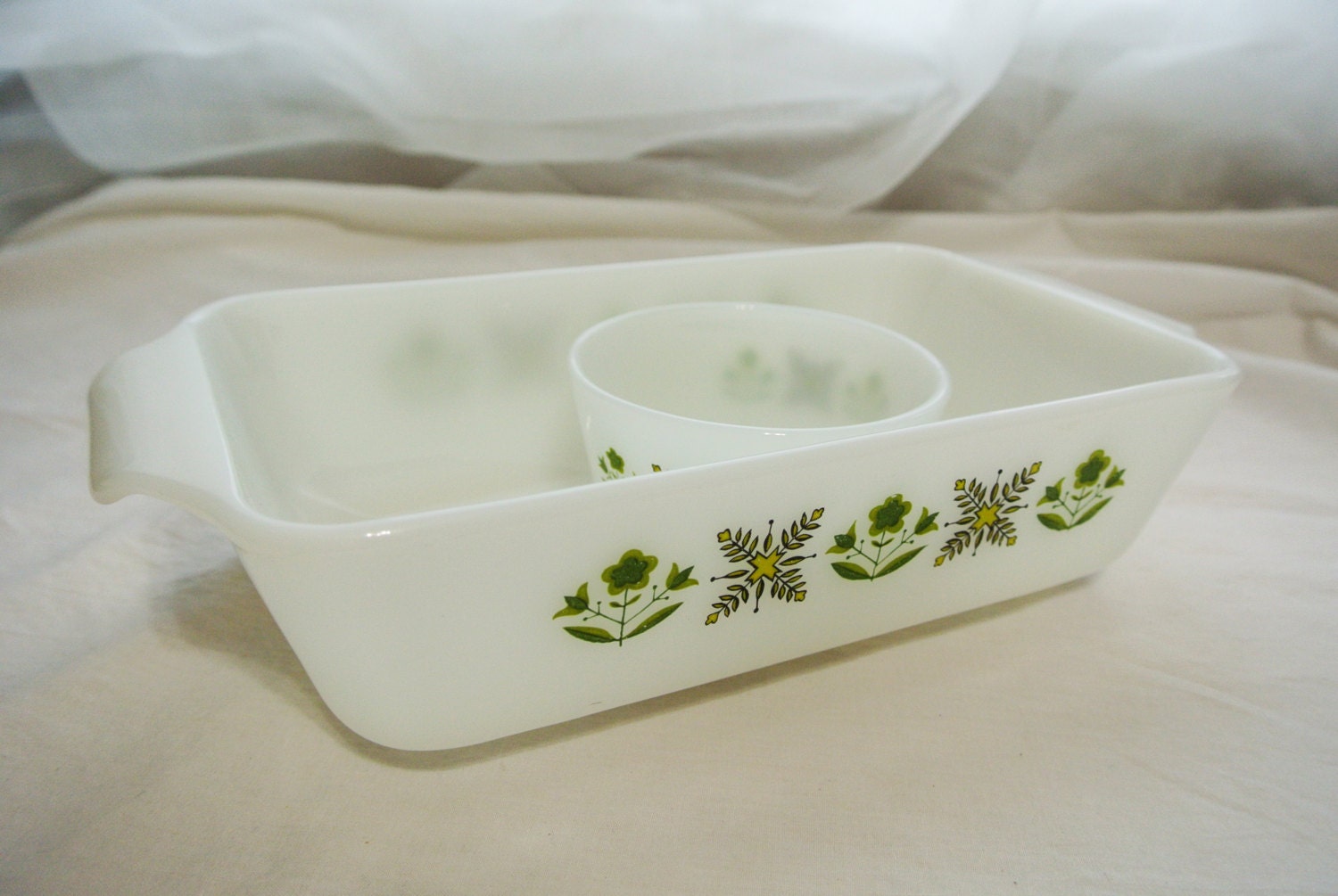 Vintage Bakeware Anchor Hocking Fire King Meadow Green